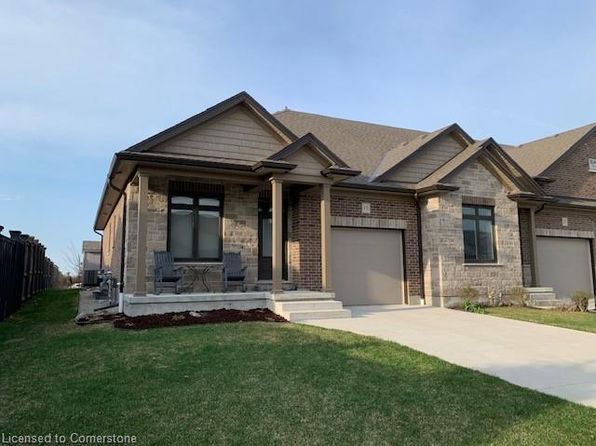 15 Bur Oak Dr, Woolwich, ON N3B 0C6