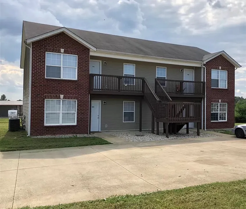 106 Aiden Ct #B