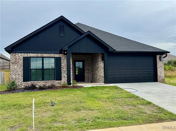 13743 Blackoak Dr, Northport, AL 35475