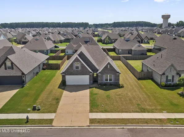 8642 Hayes Dr, Southaven, MS 38672