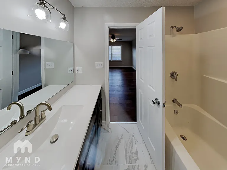 608 Helms Dr — Photo 9
