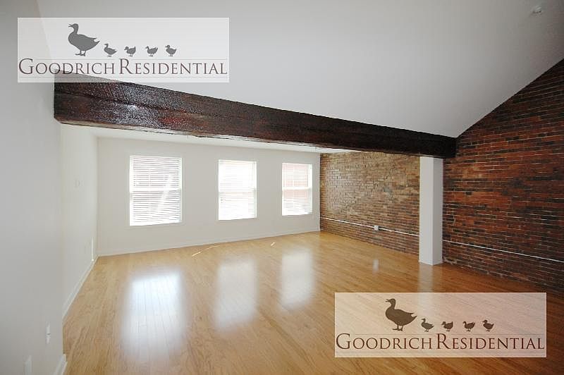 2nd image of 55 N Washington St #5B