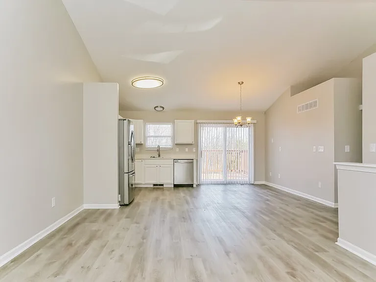 4990 Brice Creek Dr — Photo 6