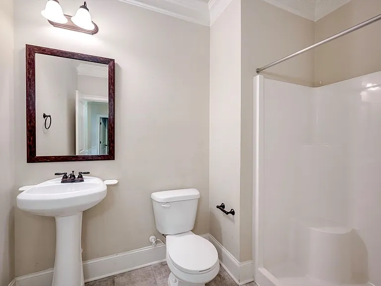 542 Oconee Cir — Photo 21