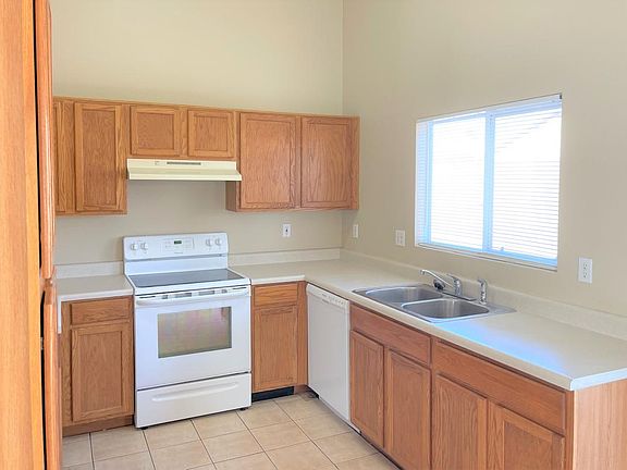 3rd image of 11448 E Camino Cir