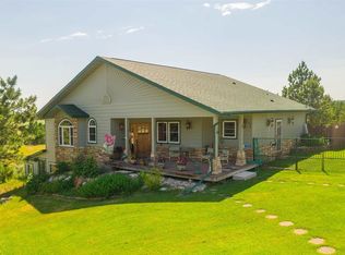 26518 Blue Grass Dr, Custer, SD 57730