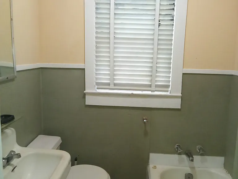 408 Voorhies St #B — Photo 6