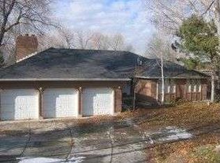 6230 Meadowcrest Rd, Holladay, UT 84121