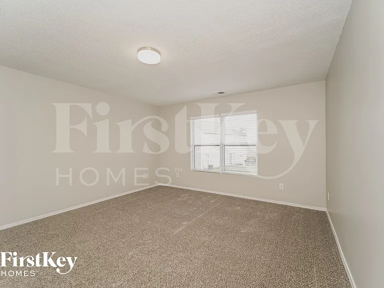 4031 Larkhaven Village Dr — Photo 14