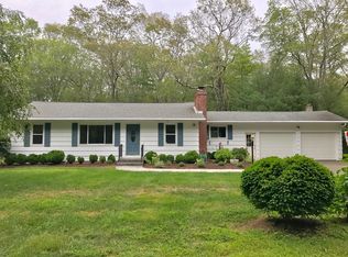 21 Pond Meadow Rd, Killingworth, CT 06419