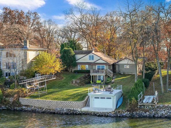 2206 Colladay Point Drive, Stoughton, WI 53589