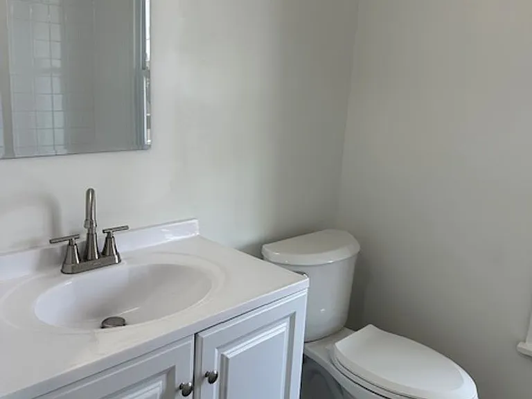 414 N 3rd St #2 — Photo 15