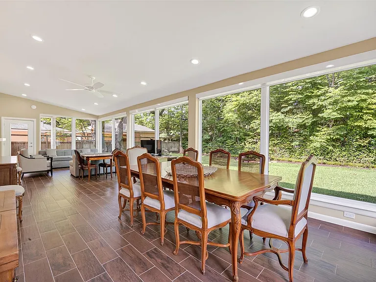 11230 Huggins Dr — Photo 26