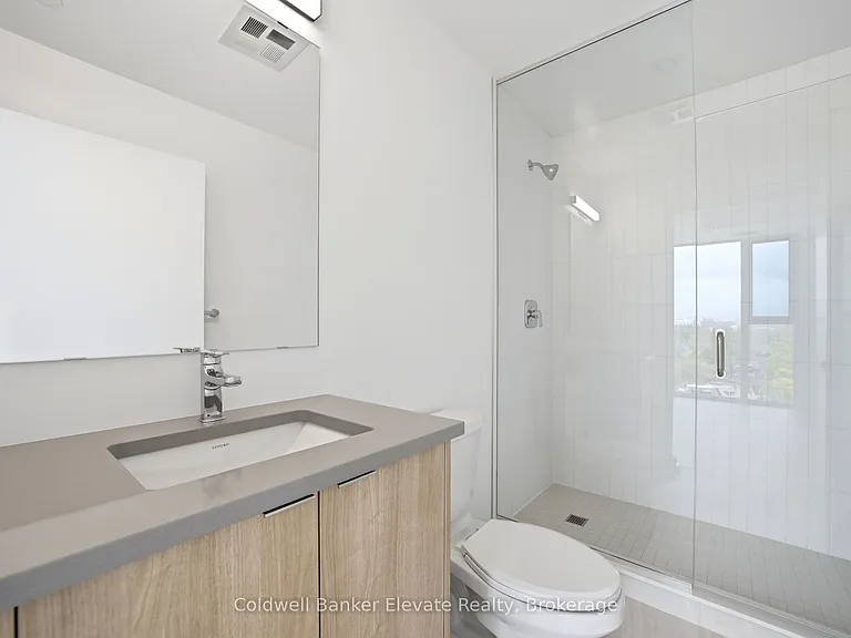1660 Bloor St W #102 — Photo 7