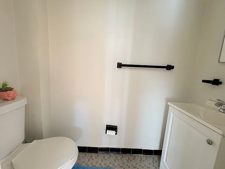6192 Northwood Dr — Photo 14