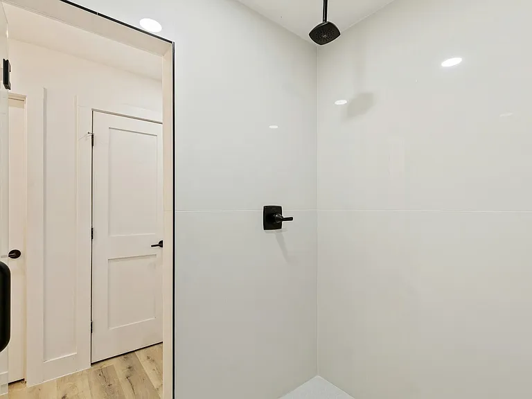 15655 Regal Hill Cir — Photo 12