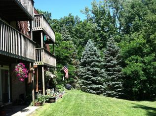 1312 East Ave APT D, Elyria, OH 44035