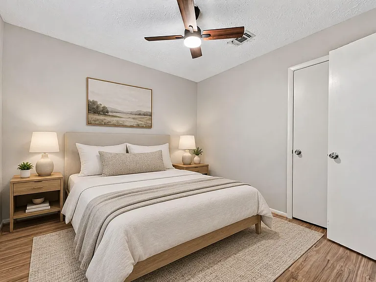 5346 King Richard Dr — Photo 16