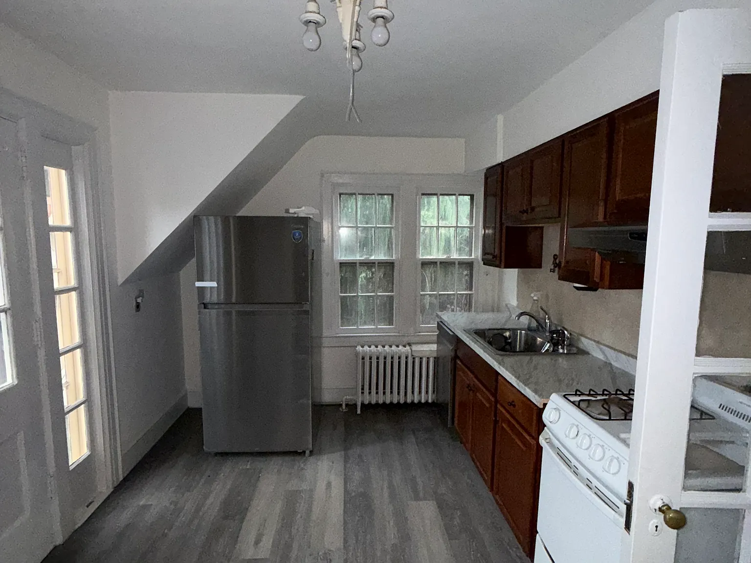 W Cherry St, Hicksville — Photo 1