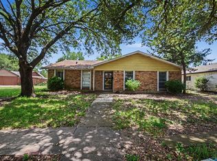 4237 Foliage Dr, Garland, TX 75043