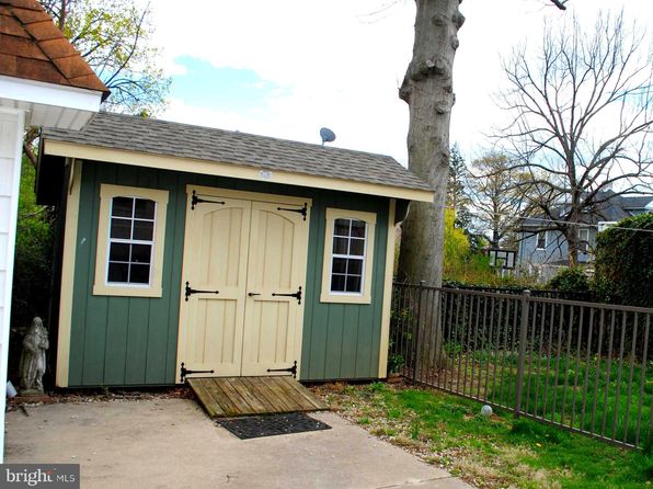 222 W Plumstead Ave, Lansdowne, PA 19050