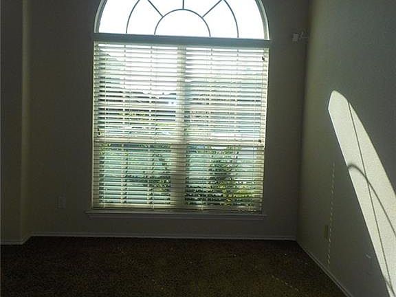 3rd image of 6503 Cool Creek Dr
