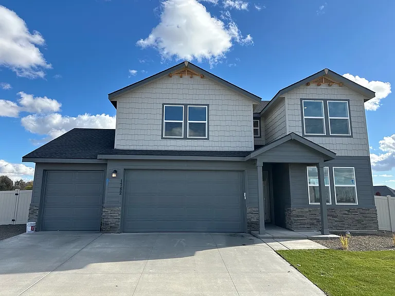 1782 N Wild Apple Ave — Photo 1