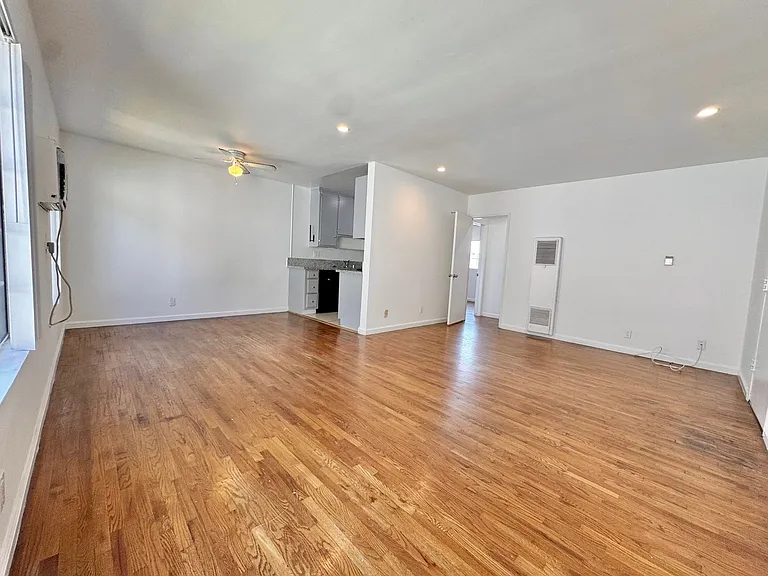 3419 Club Dr — Photo 1