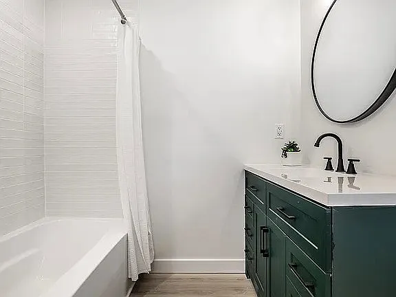 849 N Oakland Ave — Photo 23