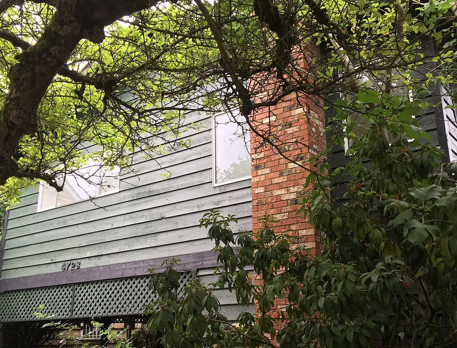 6 bed, 2660 sqft, $4,900 — Photo 2