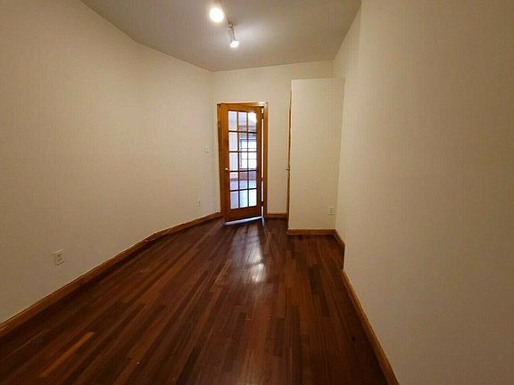 5th image of 250 W 78th St #5D