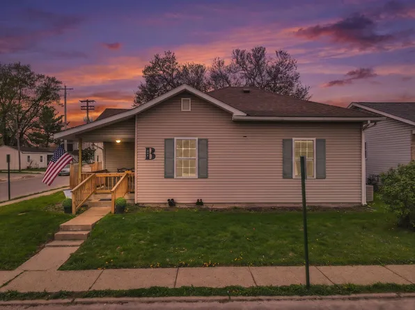 699 E 2nd St, Logan, OH 43138