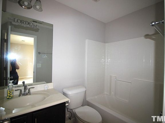 3rd image of 3907 Brokenshire St