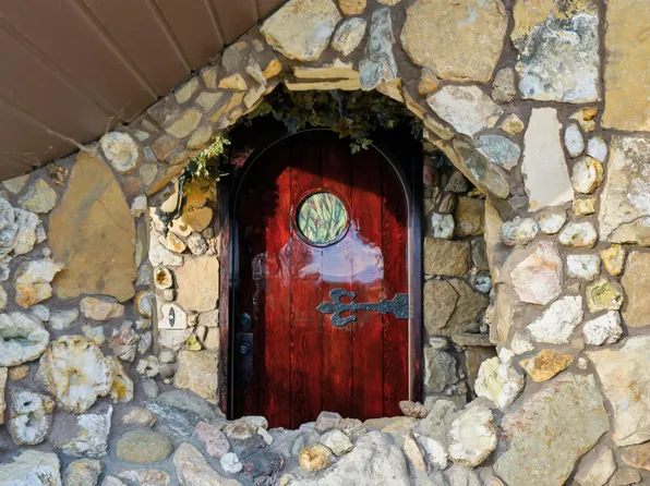 8470 W Cedar Wapsi Rd, Cedar Falls, IA 50613