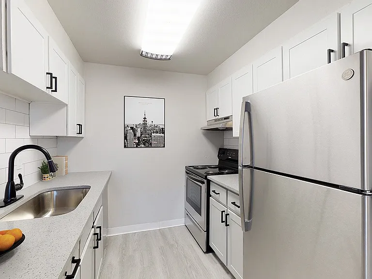 Reserve at Oak Park — Photo 2