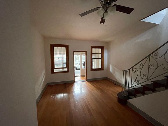 3rd image of 2127 S Woodstock St