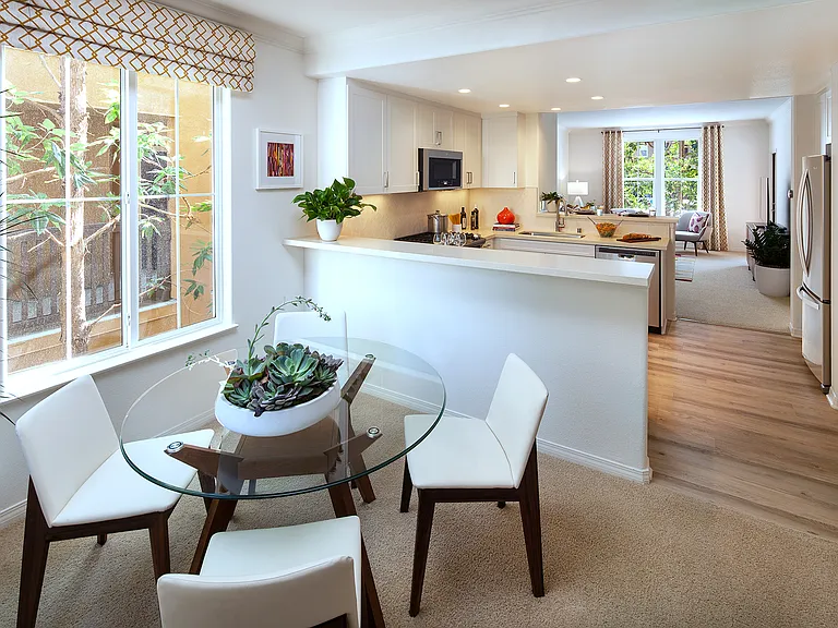 Torrey Ridge Apartment Homes — Photo 5