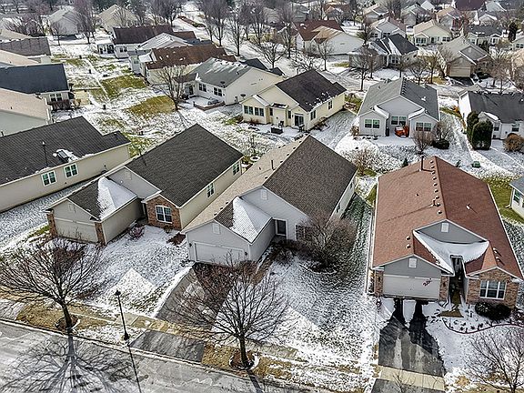 3rd image of 1553 Benzie Cir