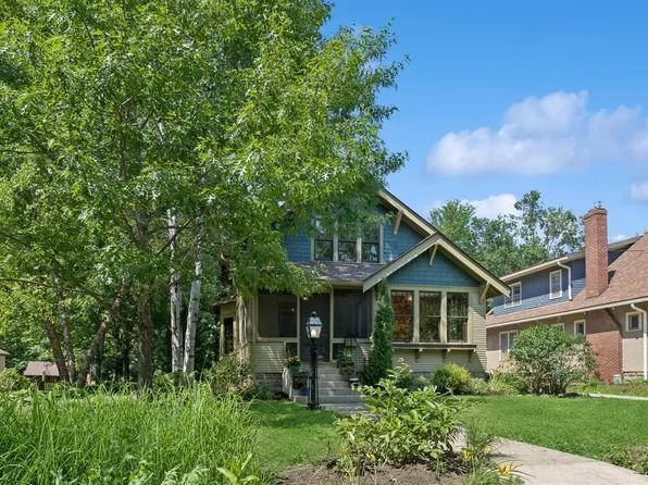 713 4th St E, Northfield, MN 55057