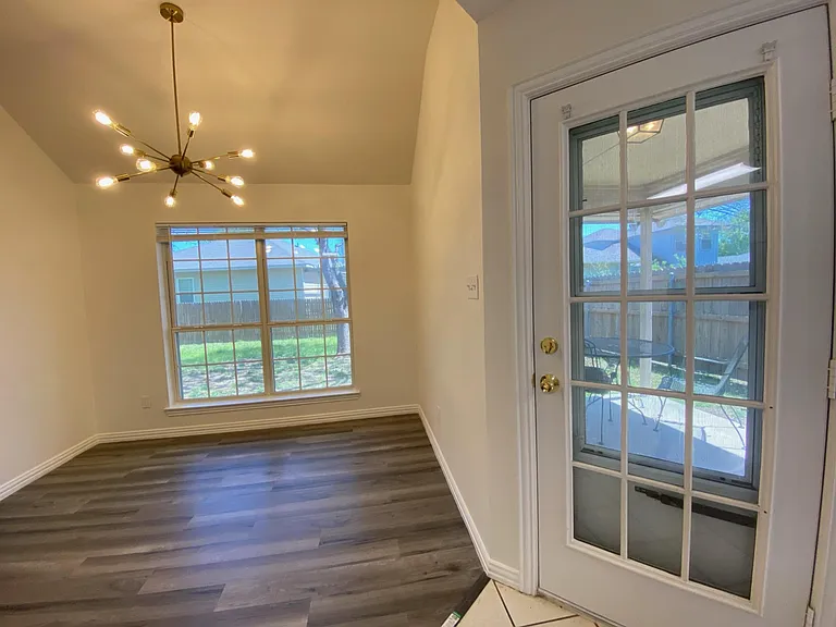 1212 Oak Valley — Photo 44