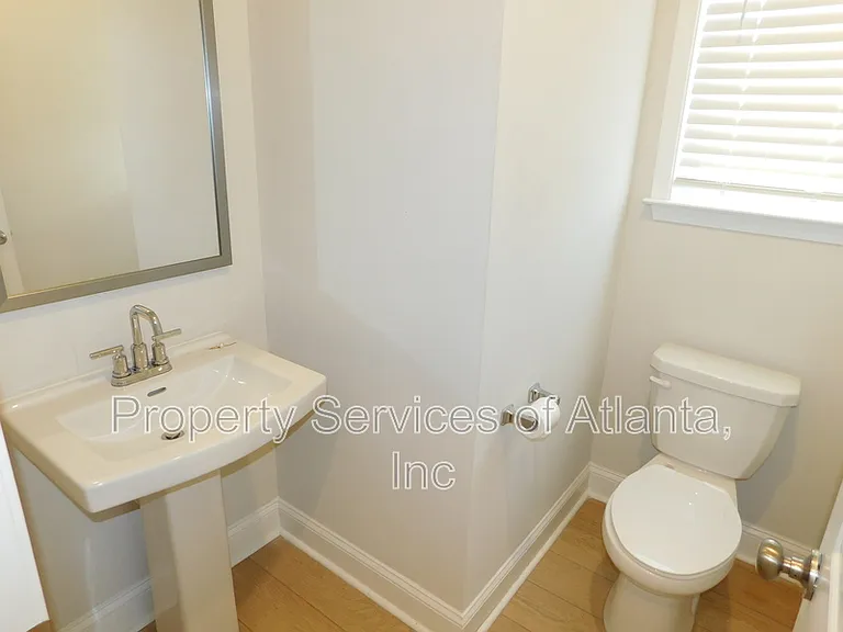 930 Elderberry Ct — Photo 11