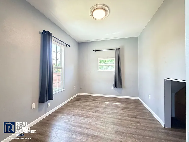 104 Pennsylvania Ave N — Photo 16
