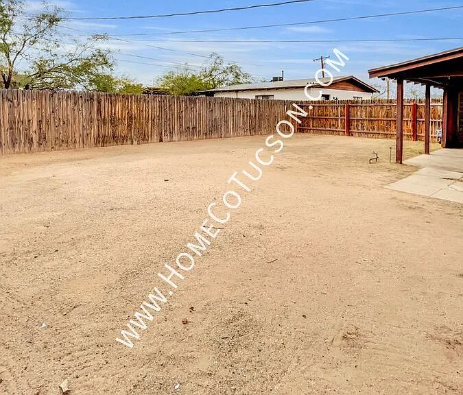 833 W Jacinto St — Photo 41