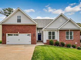 432 Hawkins Rd, Clarksville, TN 37040