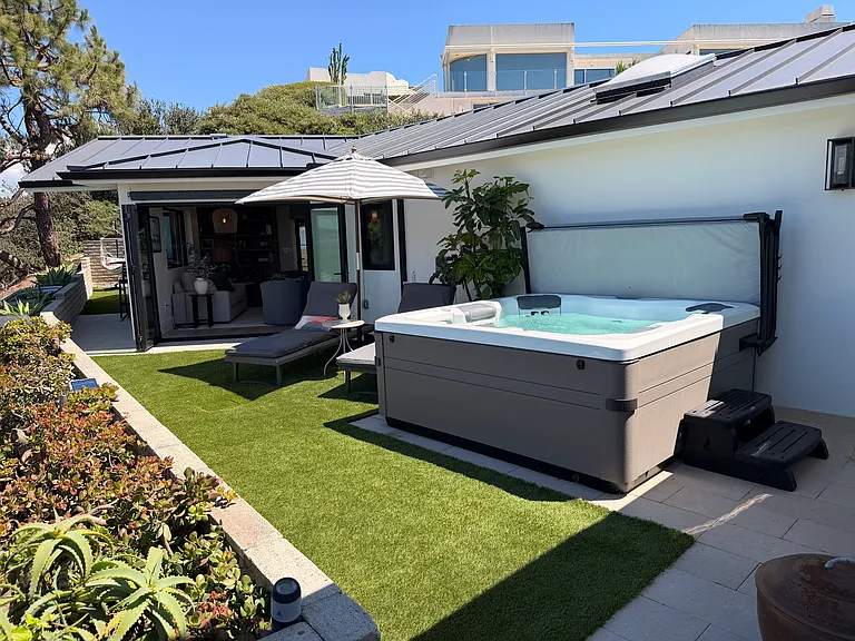 1356 Coral Dr — Photo 6