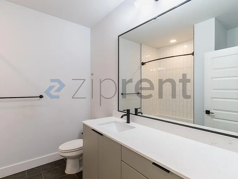 2500 Longview St #523 — Photo 13