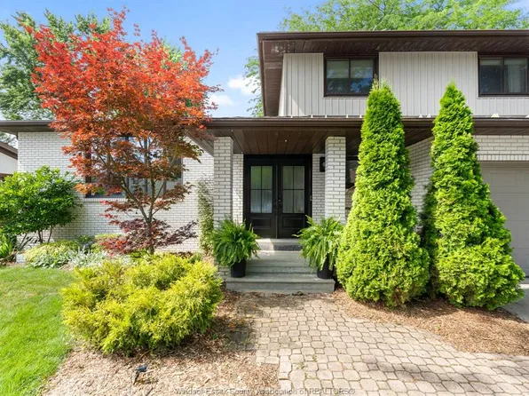 147 Hyde Park Rd, Amherstburg, ON N9V 3R3