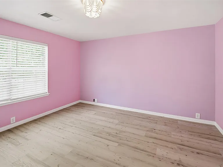 6811 Brighton Hill Ln — Photo 17