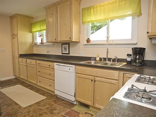 kitchen 1 (2)