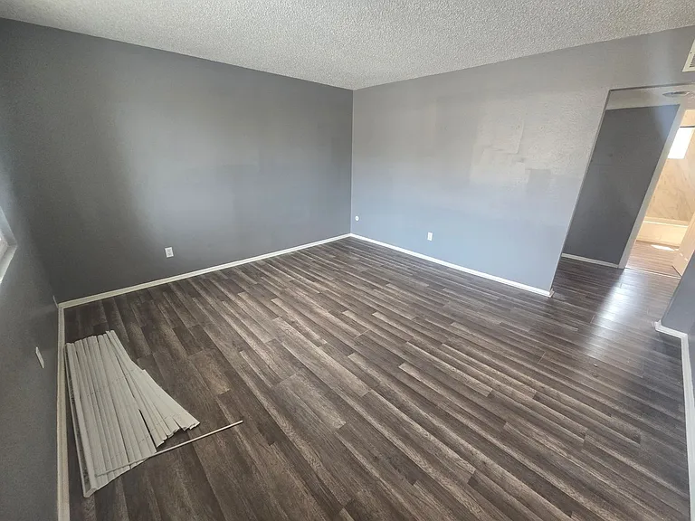 984 E Saxony Dr — Photo 24